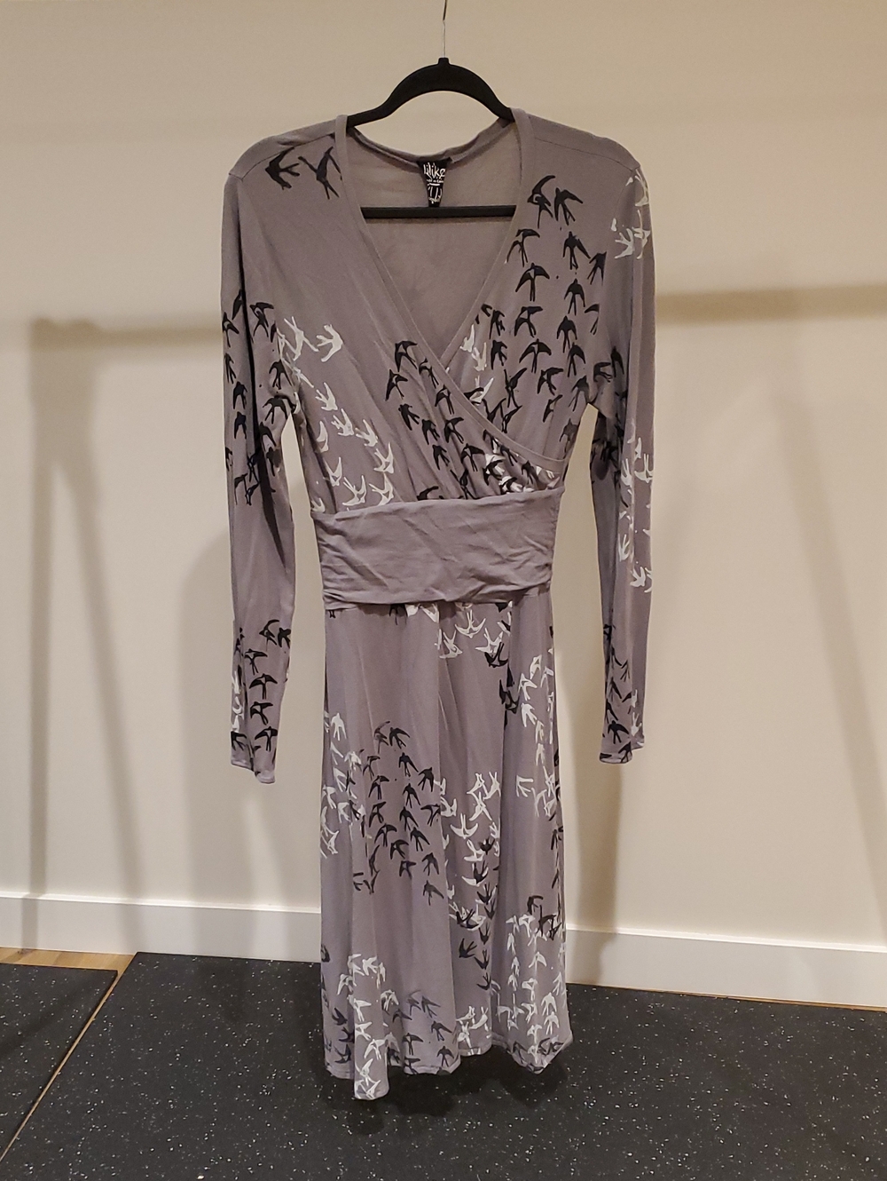 Lilikoi - Women's Grey Bird-Print Wrap Dress